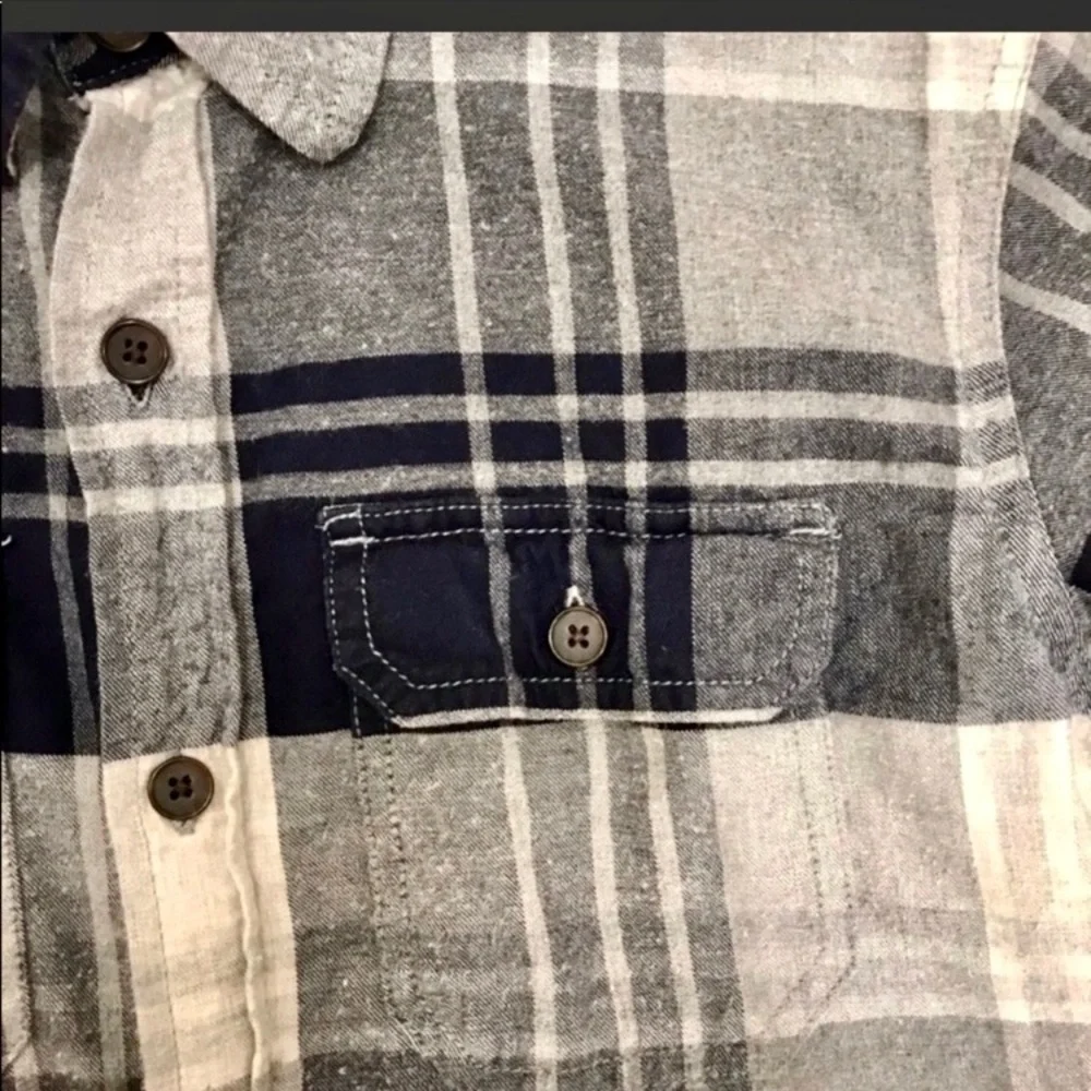 Bundle of Boys Items Include GAP & ZeroXposur Shirts & 2 Belts All Size 8
